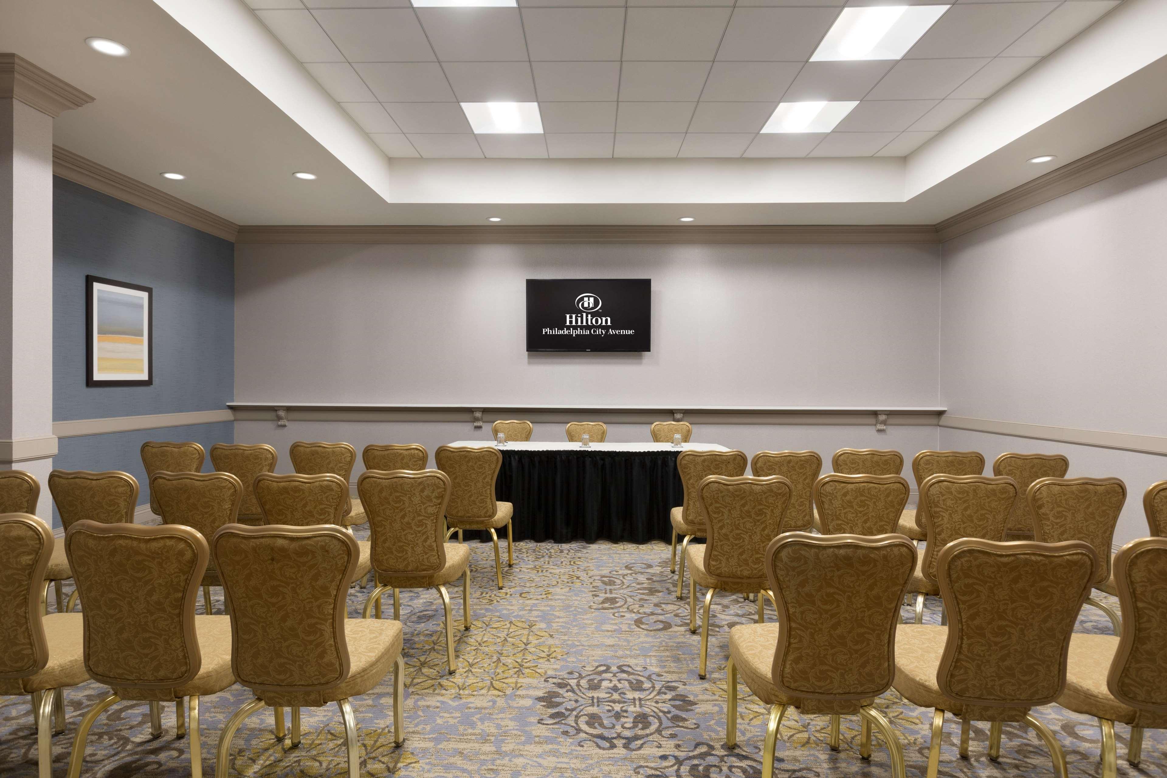 Hilton Philadelphia City Avenue Экстерьер фото