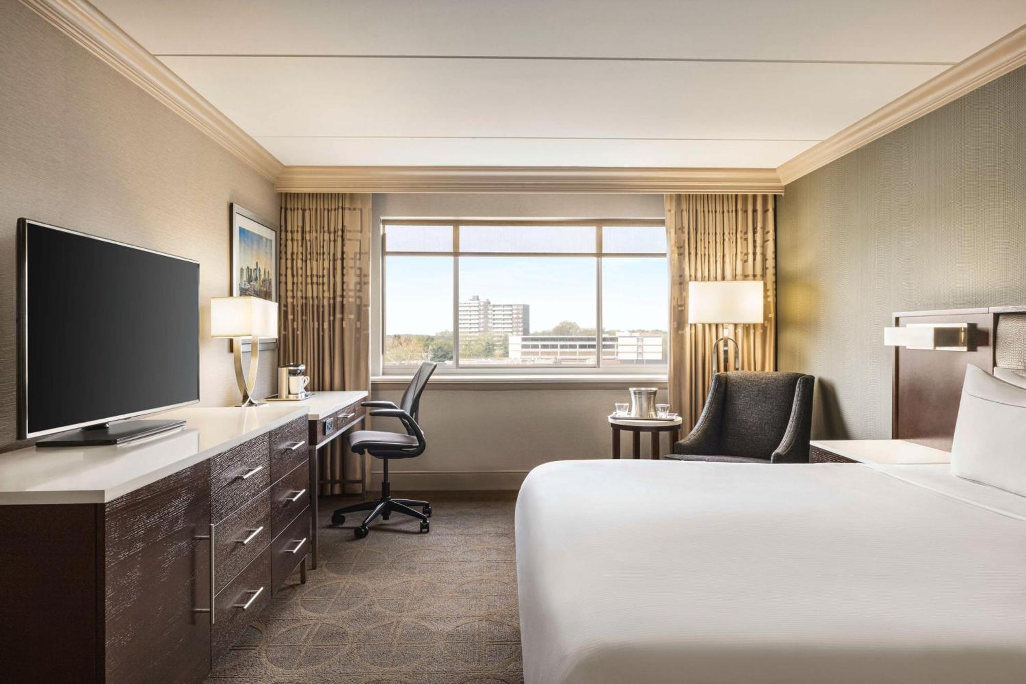 Hilton Philadelphia City Avenue Экстерьер фото