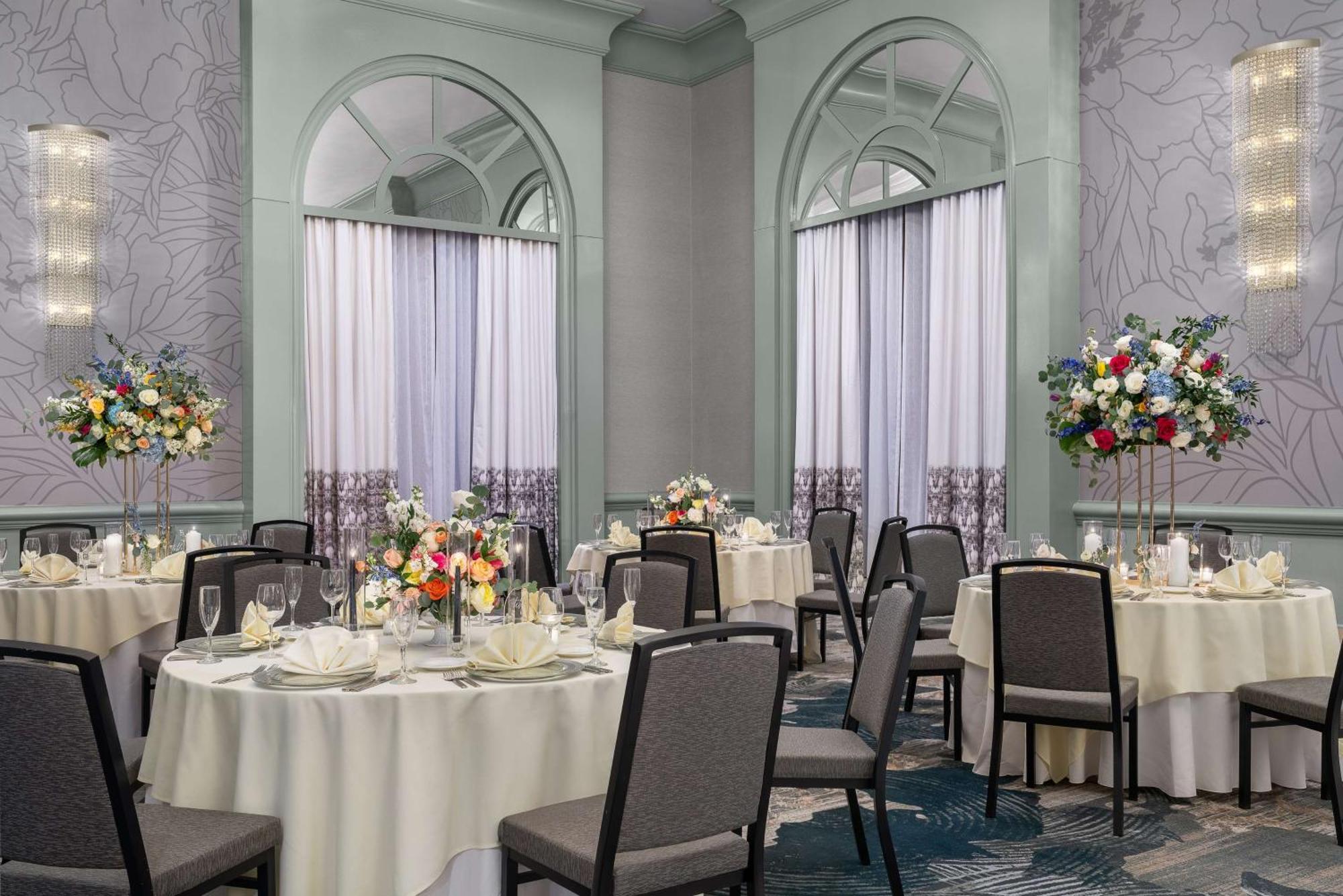 Hilton Philadelphia City Avenue Экстерьер фото